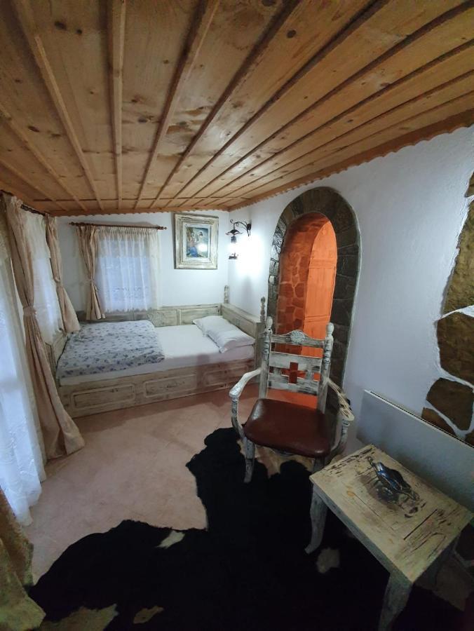 Kashtata S Paraklisa Borovo  Exterior photo